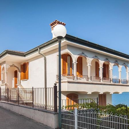Villa Francesca-Grande Appartamento In Riva Al Lago Brenzone sul Garda Εξωτερικό φωτογραφία