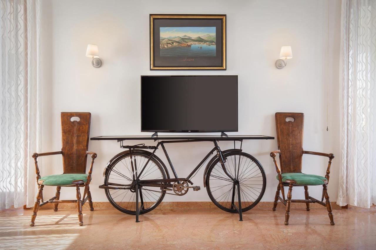 Villa Francesca-Grande Appartamento In Riva Al Lago Brenzone sul Garda Εξωτερικό φωτογραφία
